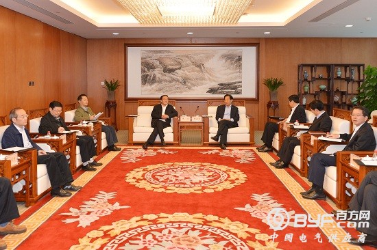 华能集团张廷克会见合肥市常务副市长韩冰一行