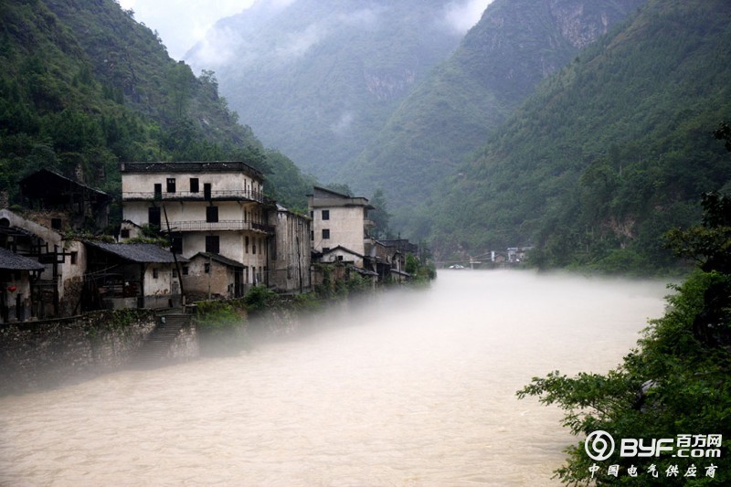 重庆巫溪以水电开发带动农民增收
