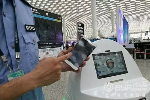 呆萌的安防机器人AnBot来了,高颜值的恋人型机器人还会远吗