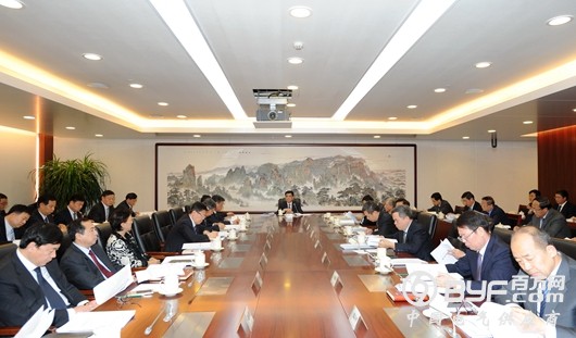  国家电网公司党组传达学习党的十八届六中全会精神