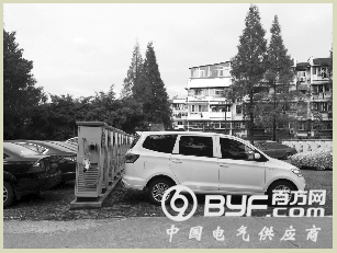 南京：充电桩闲置 充电场地成了停车场