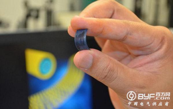 新型可弯曲超级电容诞生 手机充几秒电用一周？