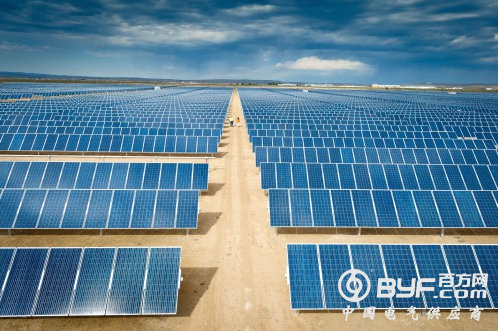 业内大佬：坚持创新让中国成为世界第一光伏大国