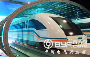 首列北京磁浮列车启运 发往北京S1线