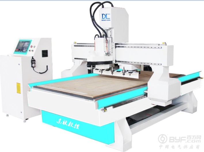 自动换刀雕刻机_副本