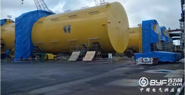 全球首个漂浮式海上风电场基础成功组装