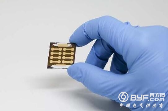 河北发布2017年分布式光伏调整后电价标准:全额上网屋顶1.05元/千瓦时 非屋顶0.85元/千瓦时