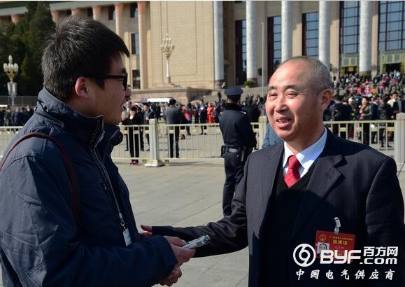 两会访谈：提升电网消纳清洁能源的能力