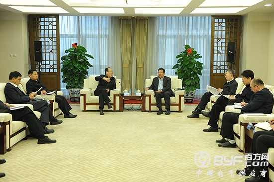 大唐集团刘传东会见天津市滨海新区区长张勇