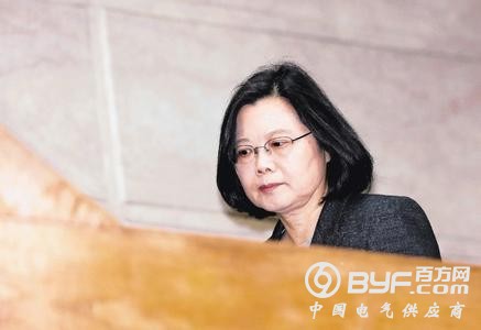 今夏供电“主力投手” 蔡英文视察林口发电厂