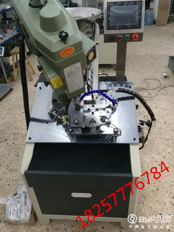 圆片攻牙机_副本