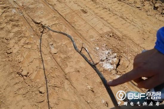 司机铲断通讯光缆 河南新郑22万用户通信中断