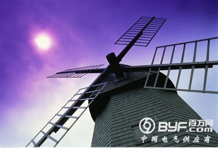 美国农民赚钱新招：收风车租金 一架赚一万！