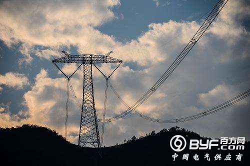 从哪些方面评价交、直流输电体系？