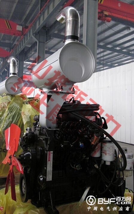 4bTA3.9-C100发动机2