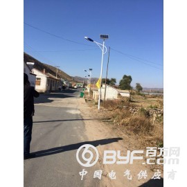 北京新农村太阳能路灯  6米双臂太阳能路灯价格