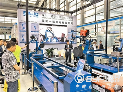 工业机器人进口 福建省前五月猛增75%