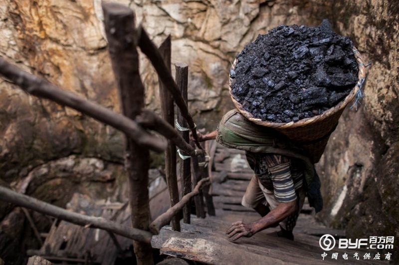 受太阳能影响 全球最大煤企将关闭37座煤矿