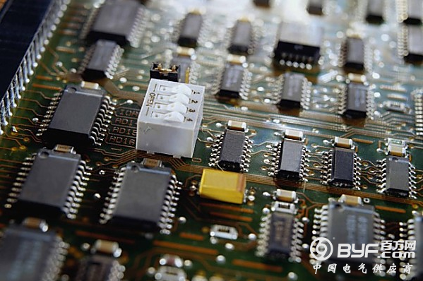 晋江集成电路产业与两大高校签约首批人才培养合作