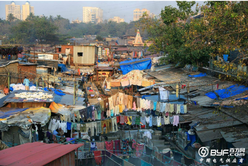 RCom第一季度的财政收入下跌至1.62亿欧元