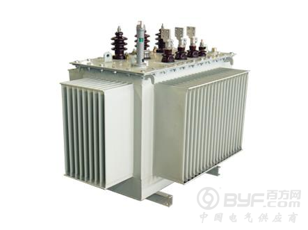 大树折腰倒 砸倒两根变压器电杆 又砸坏两台车