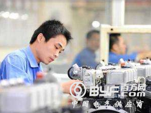 智能制造时代 技术工人却重金难买