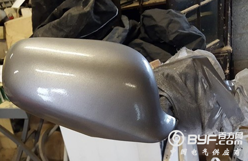 世界首条工业4.0高效电池生产线在蓉投产