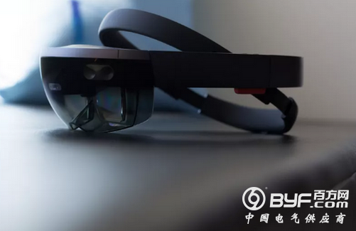 微软正在开发HoloLens人工智能芯片