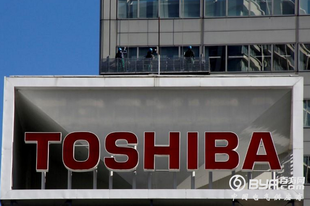 54亿美元融资计划未能打动投资者 东芝股价大跌5%