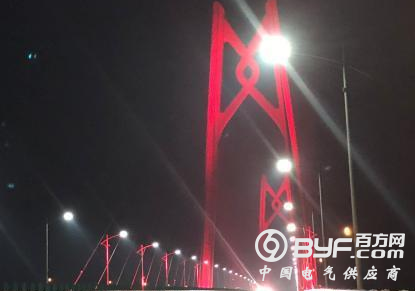港珠澳大桥主体全线亮灯 意味着已具备通车条件