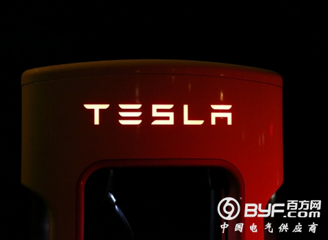 特斯拉开始生产新能源屋顶：比传统太阳能板便宜15%