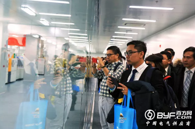 未来可期! 澜湄国家青年领袖访华团来访正泰