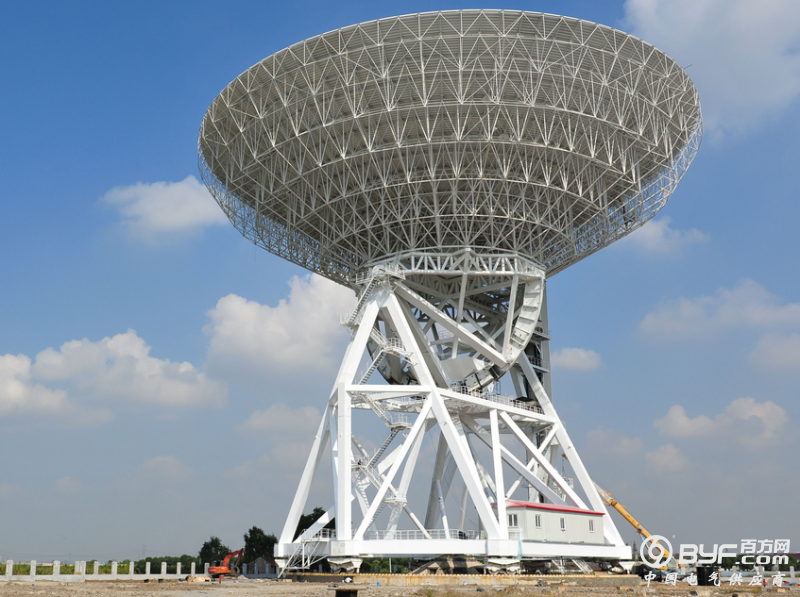 世界最庞大天文设备SKA首台天线在中国诞生