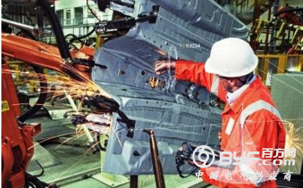 AI技术将为人类催生更安全的机器伙伴