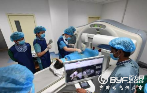 内蒙古首例智能定位机器人手术成功实施
