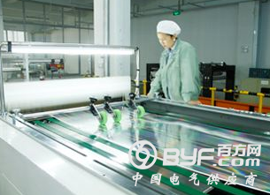 京华激光年报净利增两成