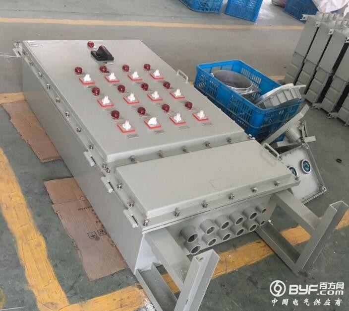 防爆动力配电箱