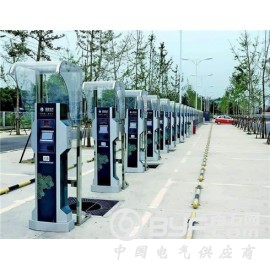 南京停车场小车充电桩厂家销售：车牌识别一体机