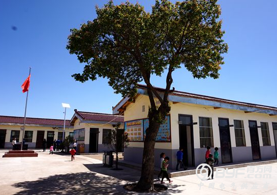 用爱为梦护航&mdash;&mdash;德力西电气甘肃会宁希望小学揭牌