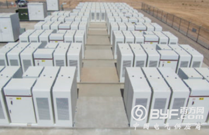 皮纳尔中央太阳能中心建成10兆瓦锂电池储能系统