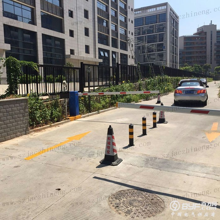 福建省厦门市希望大厦简易车牌识别