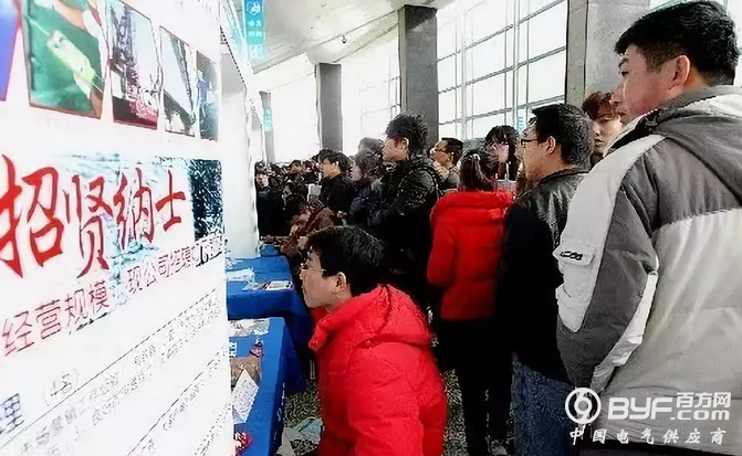 制造业最大危机：明天谁来当工人？
