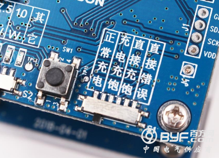 无线充电工程师速度收藏：一款多功能测试工具上手体验