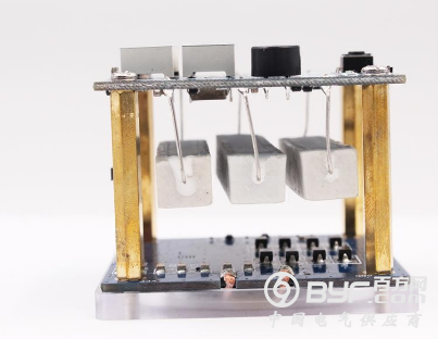 无线充电工程师速度收藏：一款多功能测试工具上手体验