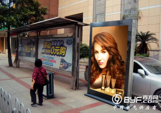 LED灯杆屏与LED广告机为何发展如此迅猛