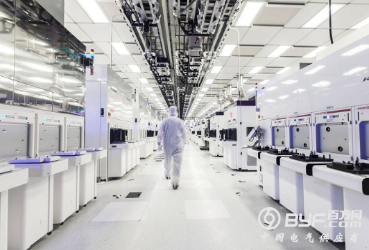 格罗方德宣布暂停7nm LP工艺开发，分拆设计服务