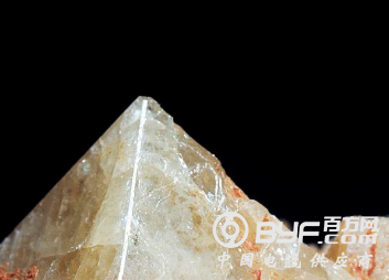 电钴小幅反弹 锂价跌速放缓