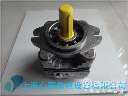 R901147102 PGH4-3X-032RE11VU2主视图