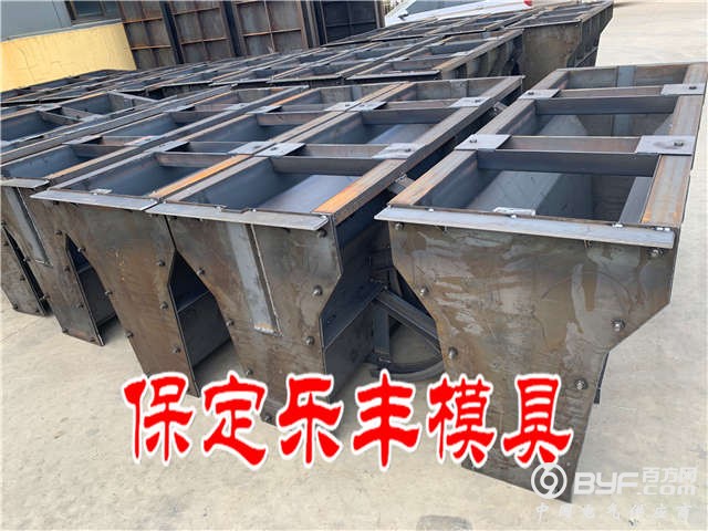隔离墩模具03