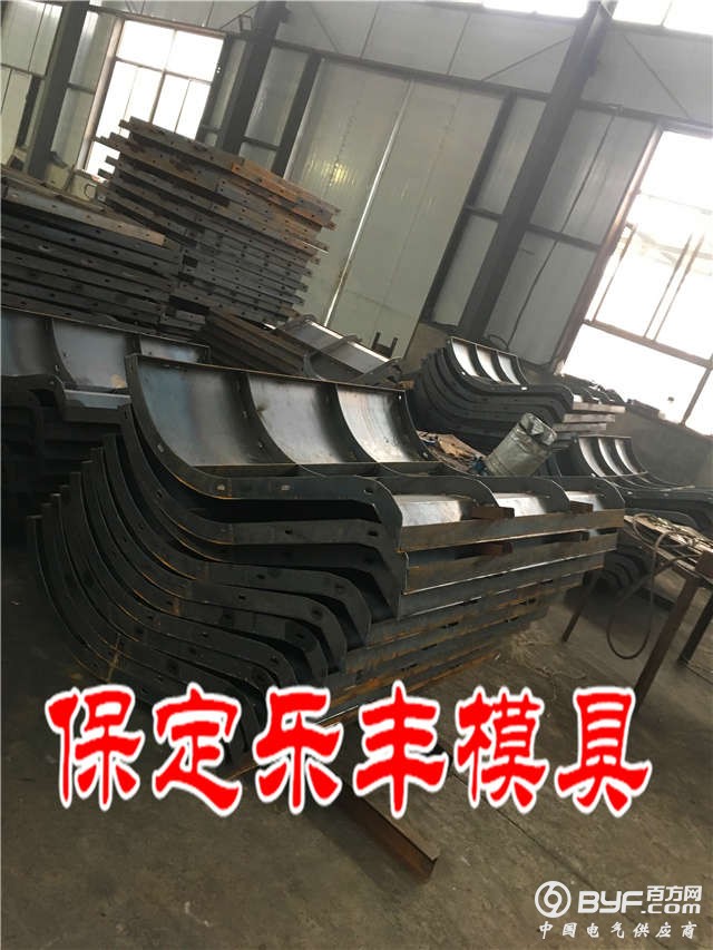 隔离墩模具42